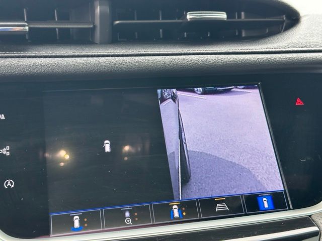 2024 Cadillac XT5 Premium Luxury — photo 33 of 36