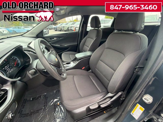 2019 Chevrolet Malibu LS — photo 10 of 13