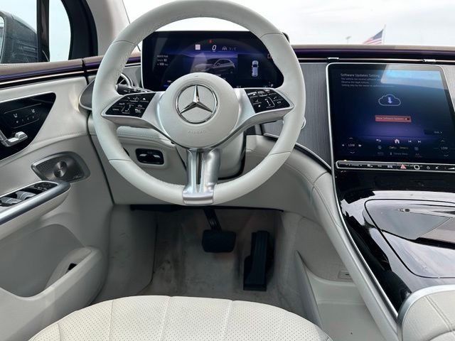 2023 Mercedes-Benz EQE 350 SUV — photo 20 of 31
