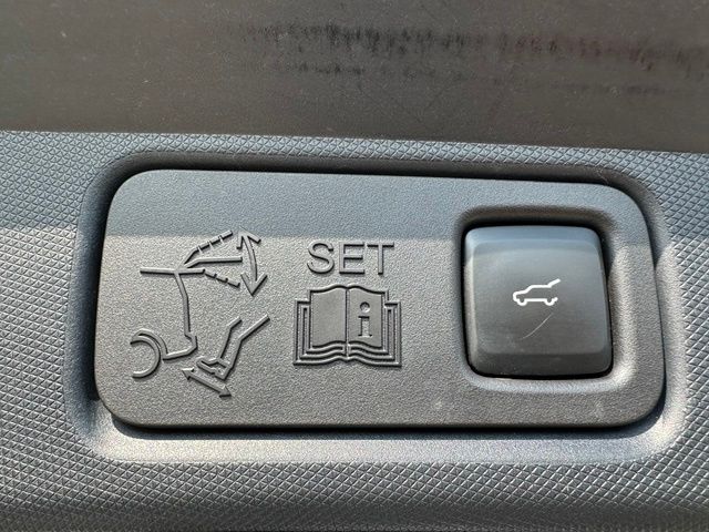 2022 Ford Mustang Mach-E GT — photo 15 of 38