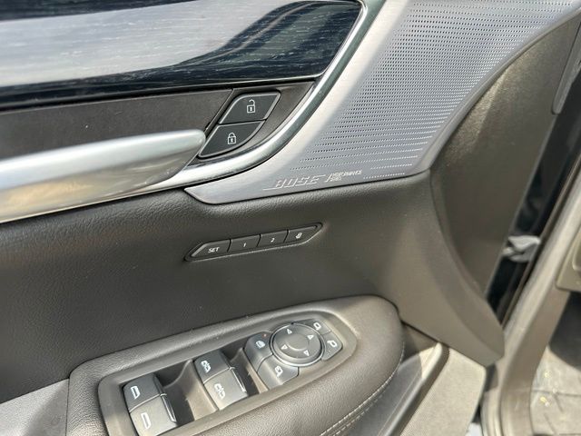 2024 Cadillac XT5 Premium Luxury — photo 23 of 36