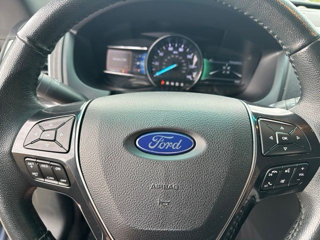 2019 Ford Explorer Limited — photo 31 of 33