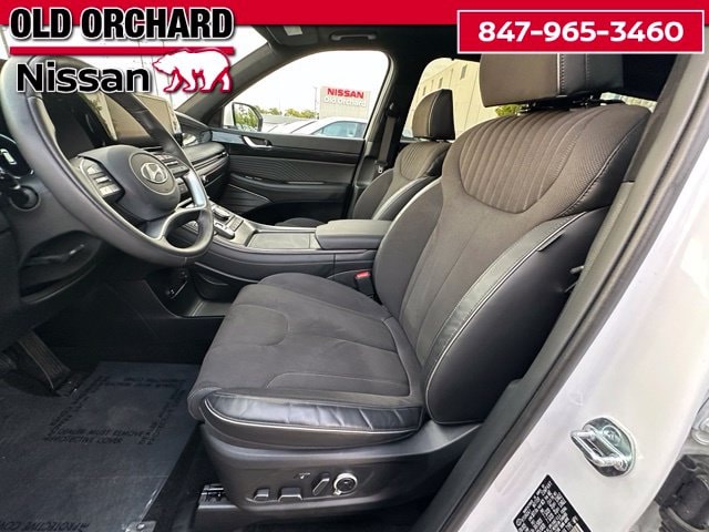 2025 Hyundai Palisade Calligraphy Night Edition — photo 12 of 22