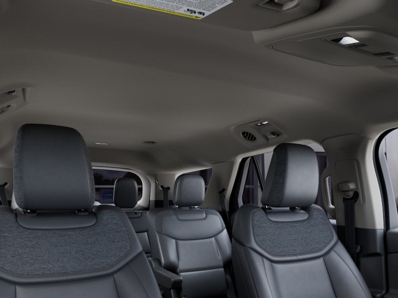 2027 Ford Explorer Active — photo 46 of 54