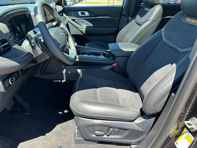 2026 Ford Explorer Tremor — photo 25 of 38