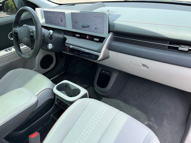 2023 Hyundai IONIQ 5 Limited — photo 9 of 35