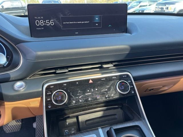 2023 Genesis GV80 3.5T — photo 25 of 38
