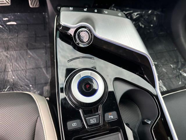 2024 Kia EV6 GT-Line — photo 24 of 37