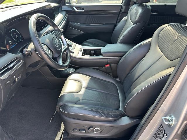 2024 Hyundai Palisade Calligraphy — photo 23 of 40