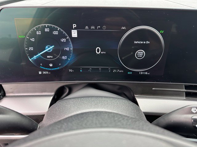 2025 Kia Sportage Hybrid SX Prestige — photo 37 of 39