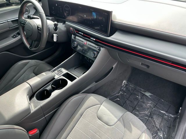 2025 Hyundai Sonata N Line — photo 11 of 33