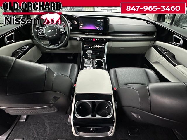 2024 Kia Carnival EX — photo 14 of 22