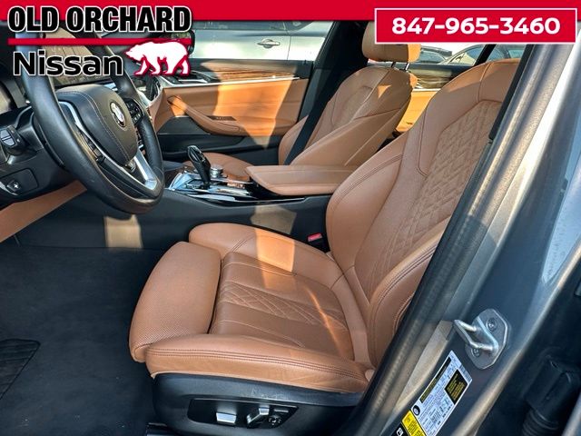 2023 BMW 5 Series 530i xDrive — photo 11 of 24