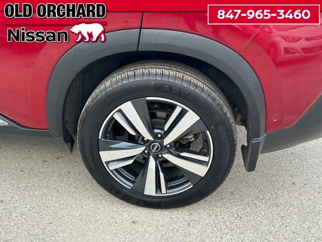 2023 Nissan Rogue SL — photo 9 of 22