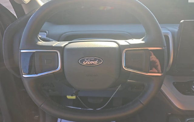2025 Ford Expedition Active — photo 8 of 11