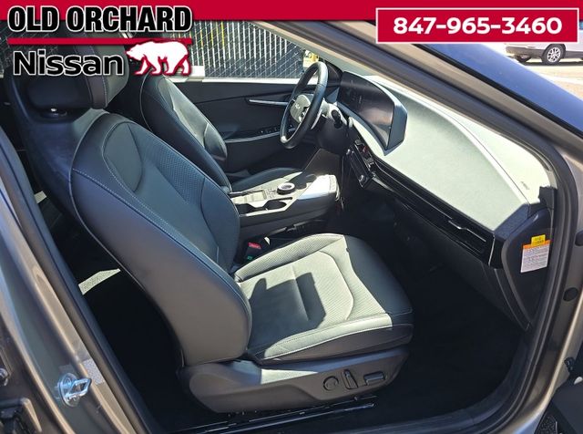 2023 Kia EV6 Wind — photo 9 of 10