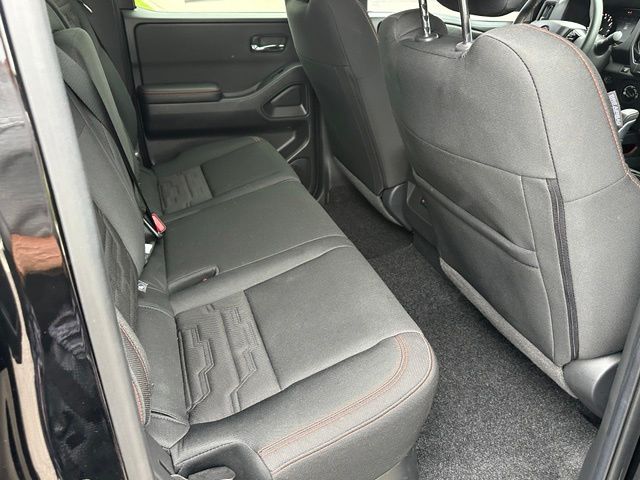 2025 Nissan Frontier PRO-4X — photo 29 of 43