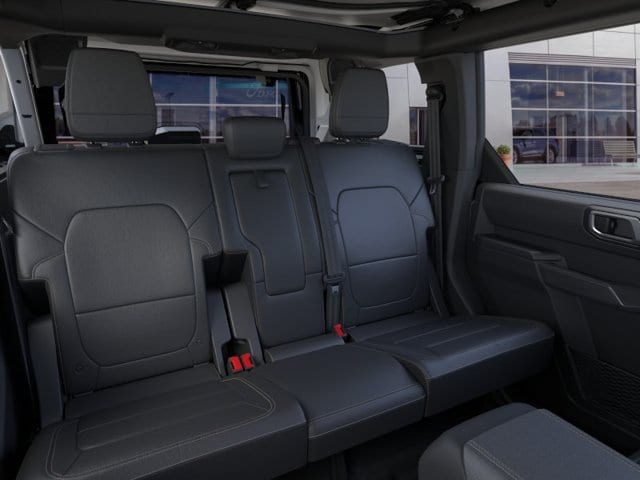 2026 Ford Bronco Badlands — photo 12 of 58