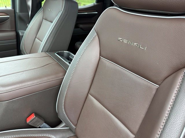 2023 GMC Sierra 1500 Denali — photo 19 of 34