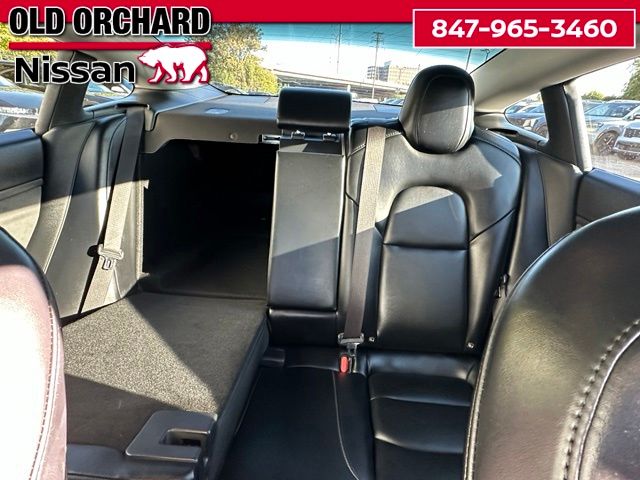 2021 Tesla Model 3 Standard Range Plus — photo 11 of 22