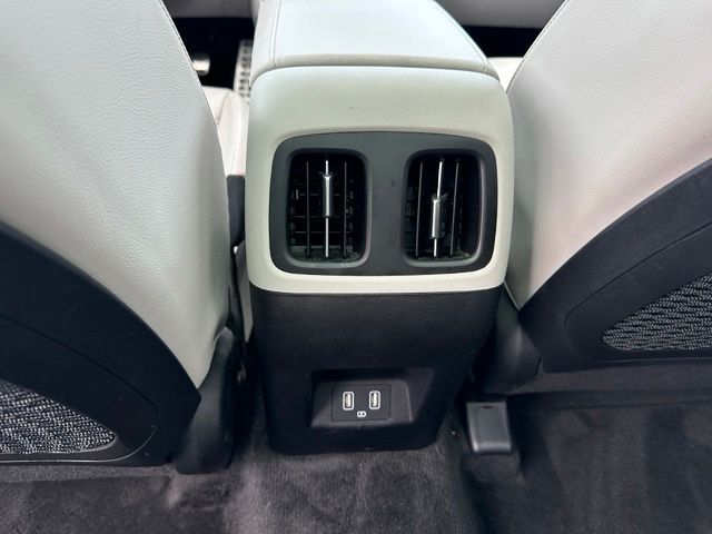 2023 Hyundai Tucson Hybrid Limited — photo 17 of 36