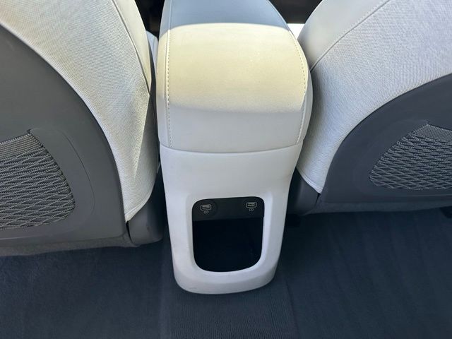 2024 Hyundai IONIQ 5 Limited — photo 18 of 39