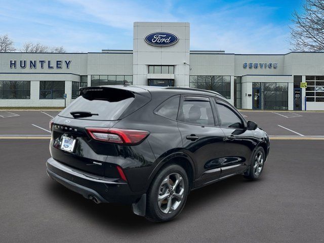 2023 Ford Escape ST-Line Select — photo 5 of 33