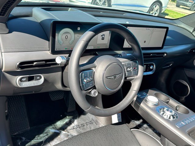 2025 Genesis GV60 Advanced — photo 24 of 41