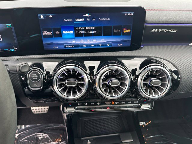 2025 Mercedes-Benz CLA CLA 35 AMG® — photo 25 of 31