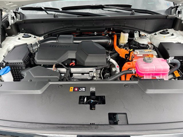 2026 Hyundai Santa Fe Hybrid Calligraphy — photo 8 of 49
