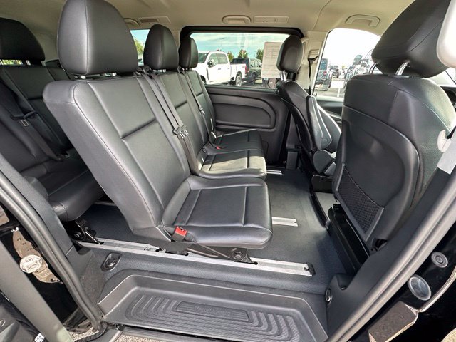 2023 Mercedes-Benz Metris Passenger — photo 12 of 26