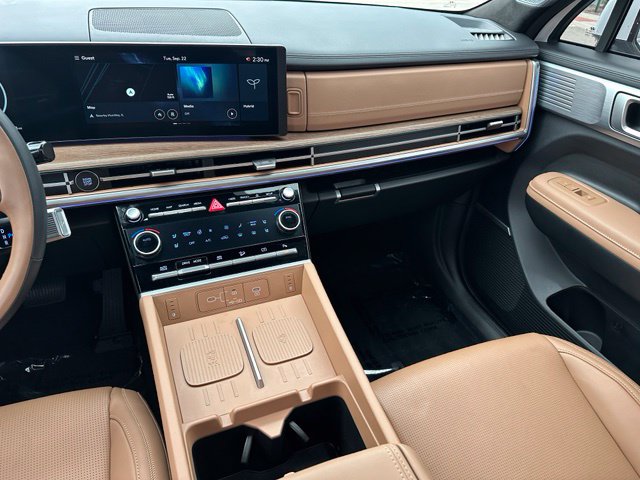 2026 Hyundai Santa Fe Hybrid Calligraphy — photo 22 of 49