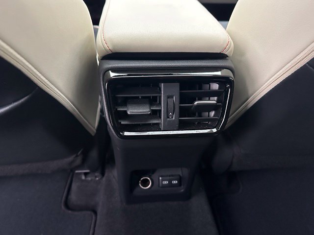 2024 LEXUS NX 350 Premium — photo 18 of 30