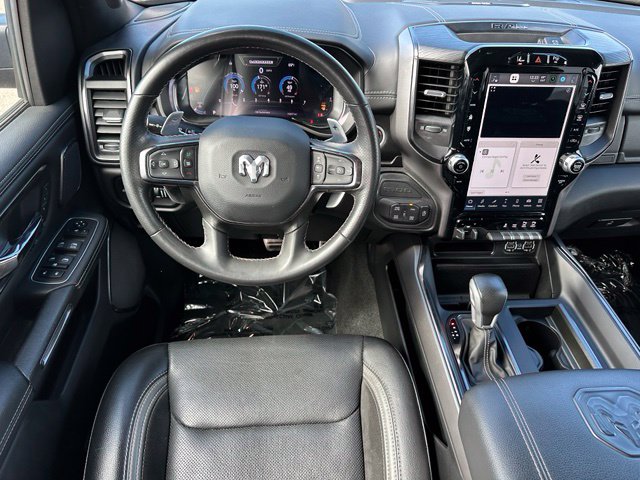 2023 Ram 1500 Laramie — photo 14 of 33