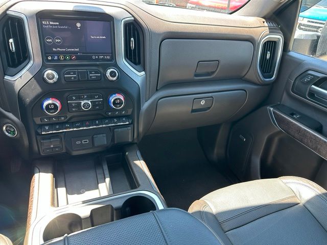 2023 GMC Sierra 3500HD Denali — photo 16 of 33