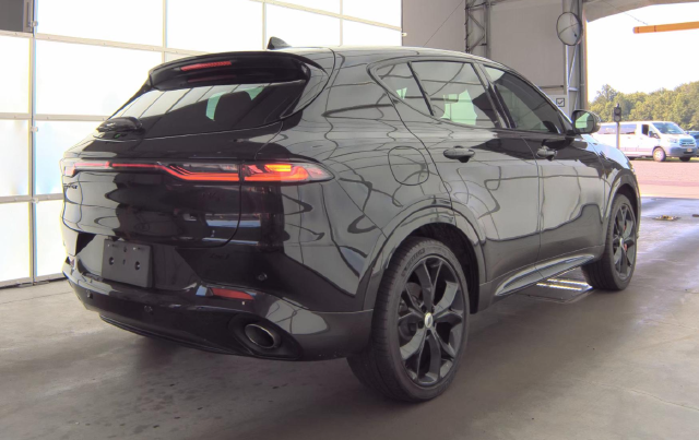 2024 Dodge Hornet R/T — photo 3 of 8