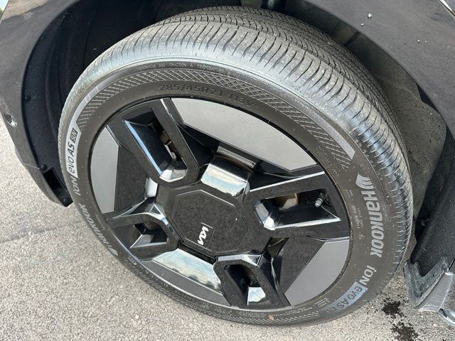 2024 Kia EV9 GT-Line — photo 8 of 43
