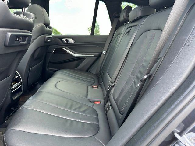 2020 BMW X5 xDrive40i — photo 17 of 41