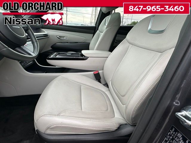 2025 Hyundai Tucson Hybrid Limited — photo 9 of 22