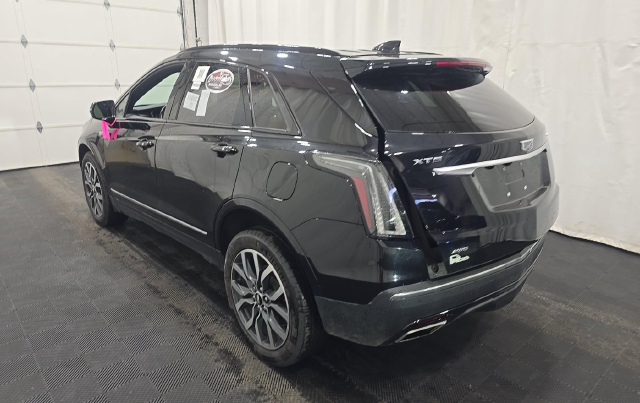 2023 Cadillac XT5 Sport — photo 5 of 10