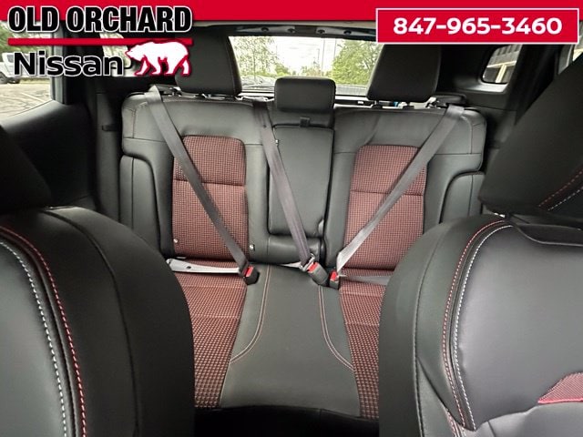 2025 Nissan Kicks SR — photo 12 of 21