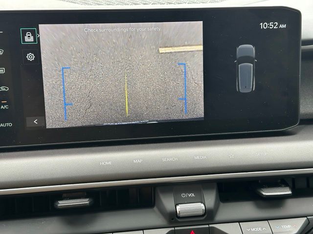 2024 Kia EV9 Wind — photo 30 of 44