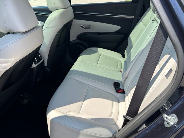 2024 Hyundai Tucson Hybrid Limited — photo 16 of 40