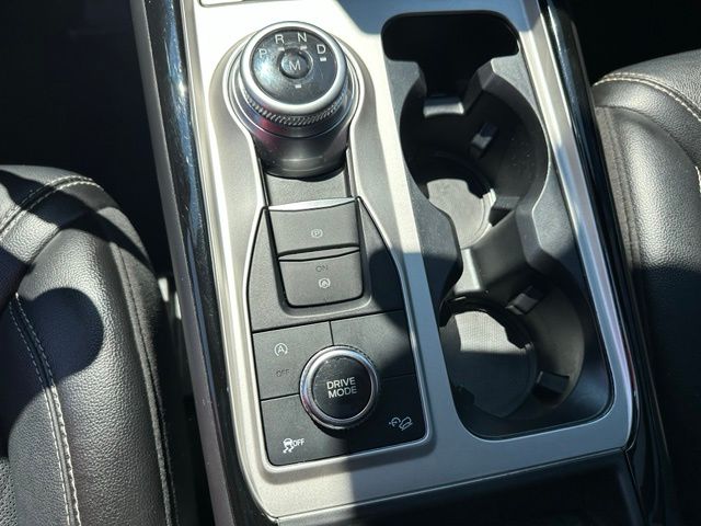 2023 Ford Explorer ST — photo 26 of 36