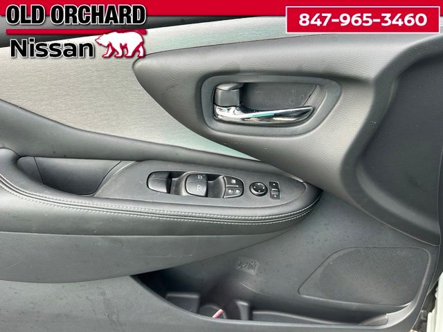2023 Nissan Murano SV — photo 12 of 22