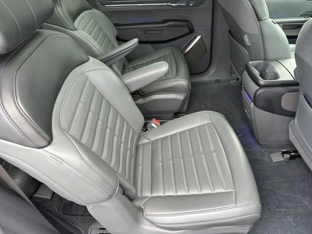 2024 Kia EV9 Land — photo 16 of 38