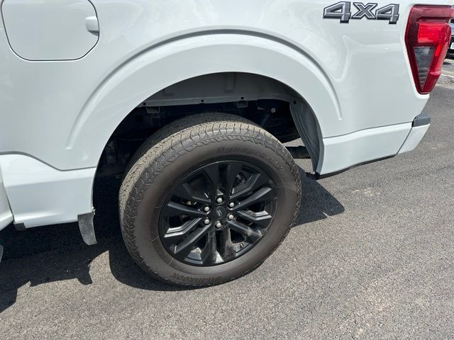 2024 Ford F-150 XLT — photo 8 of 33