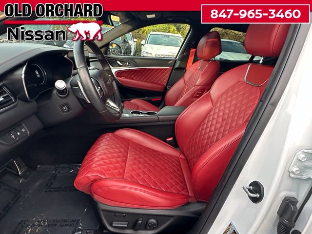 2025 Genesis G70 3.3T Sport Advanced — photo 13 of 23