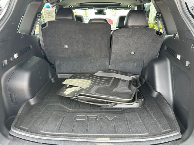 2024 Honda CR-V Hybrid Sport Touring — photo 10 of 32