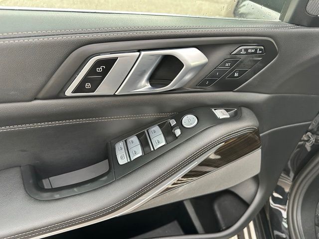 2024 BMW X7 xDrive40i — photo 24 of 34